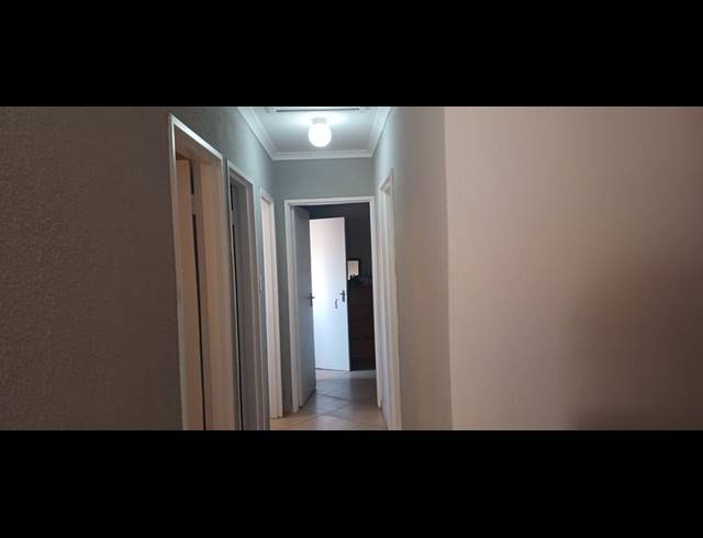 3 BEDROOM HOUSE FOR SALE IN CLAYVILLE